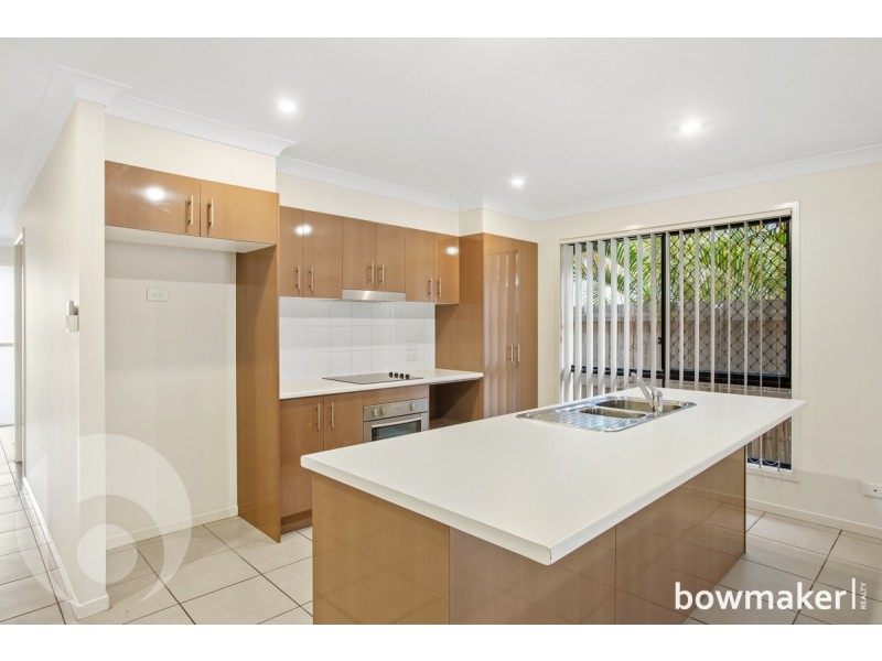 25 Dunes Crescent, North Lakes QLD 4509