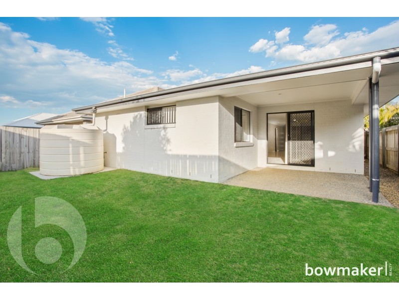 25 Dunes Crescent, North Lakes QLD 4509