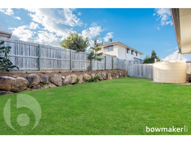 25 Dunes Crescent, North Lakes QLD 4509