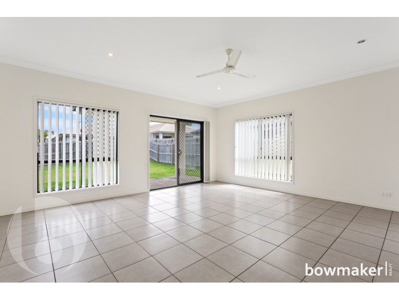 27 Friars Crescent, North Lakes QLD 4509