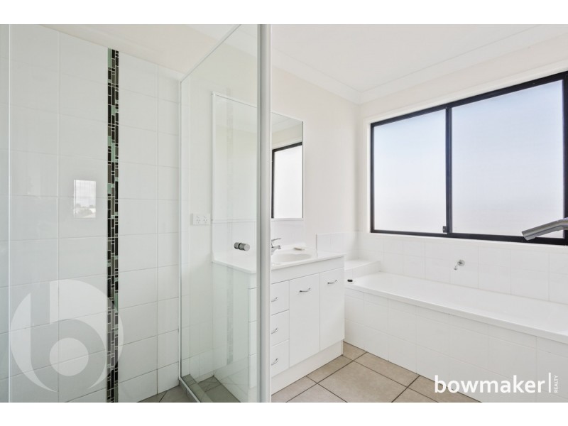 27 Friars Crescent, North Lakes QLD 4509