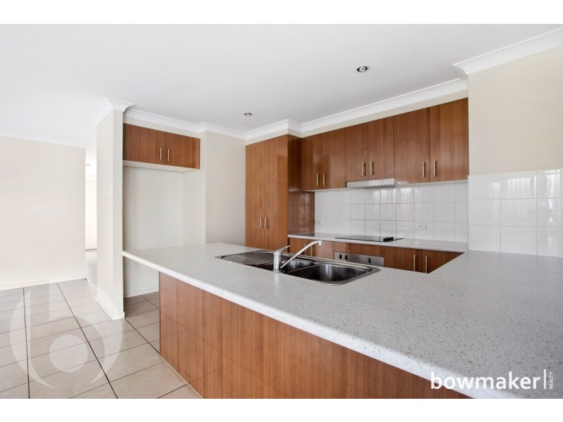 4 Kingfisher Street, Dakabin QLD 4503