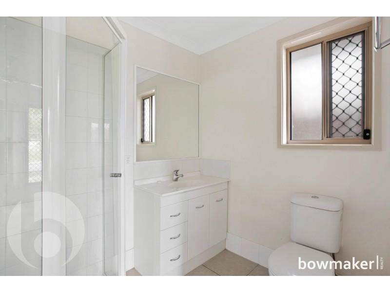 4 Kingfisher Street, Dakabin QLD 4503