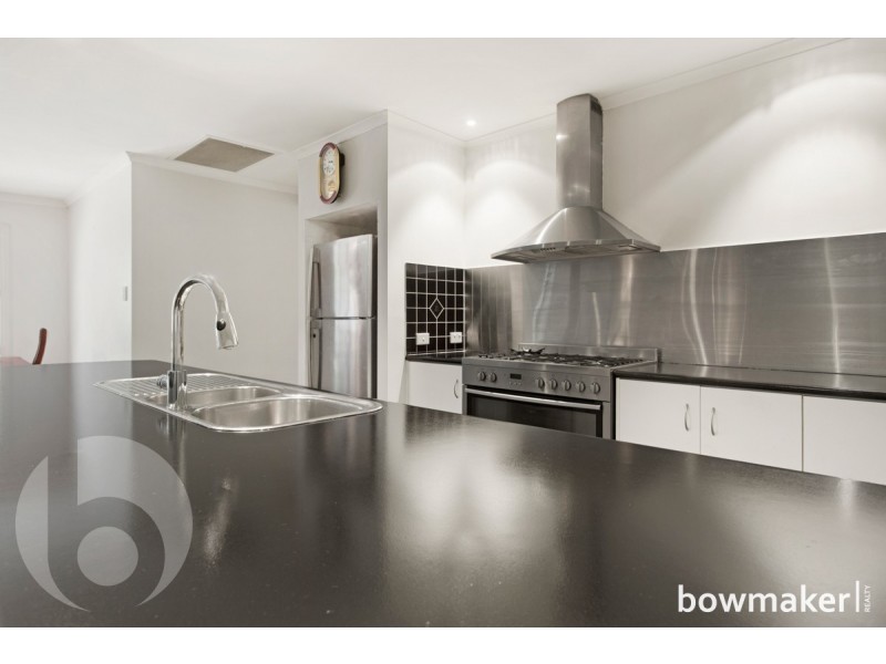 2 Willandra Parade, North Lakes QLD 4509