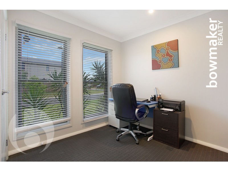 21 Edmund Circuit, North Lakes QLD 4509