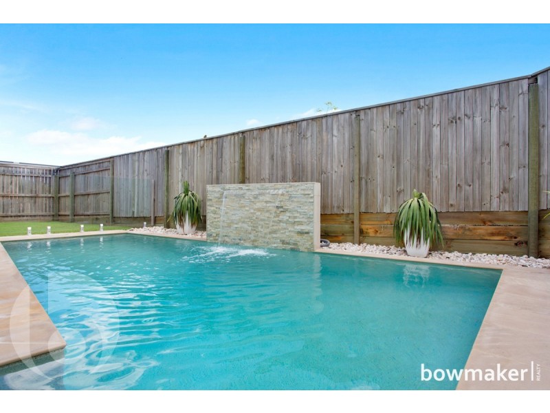 1 Trump Circuit, North Lakes QLD 4509