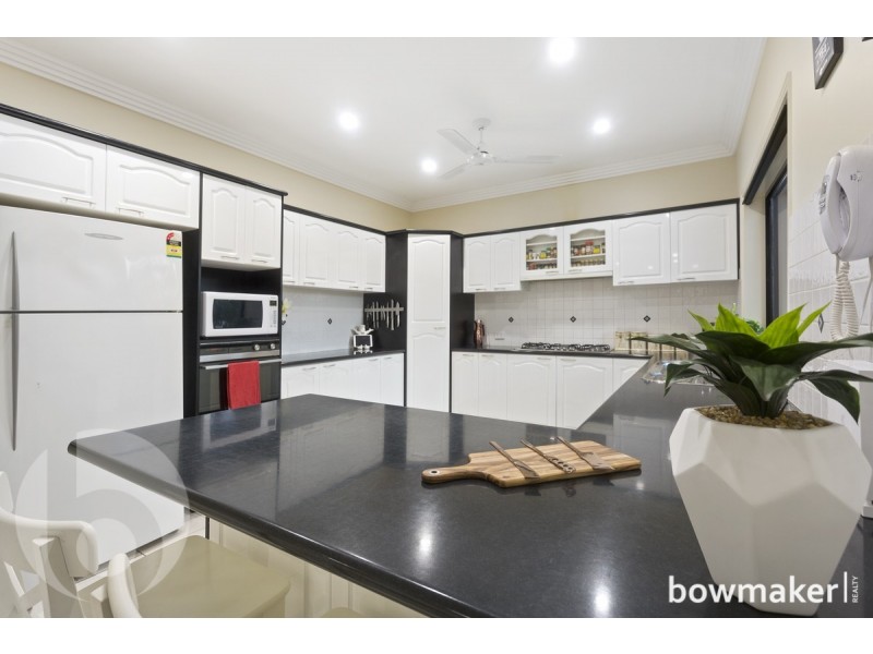 22 Lochside Drive, North Lakes QLD 4509