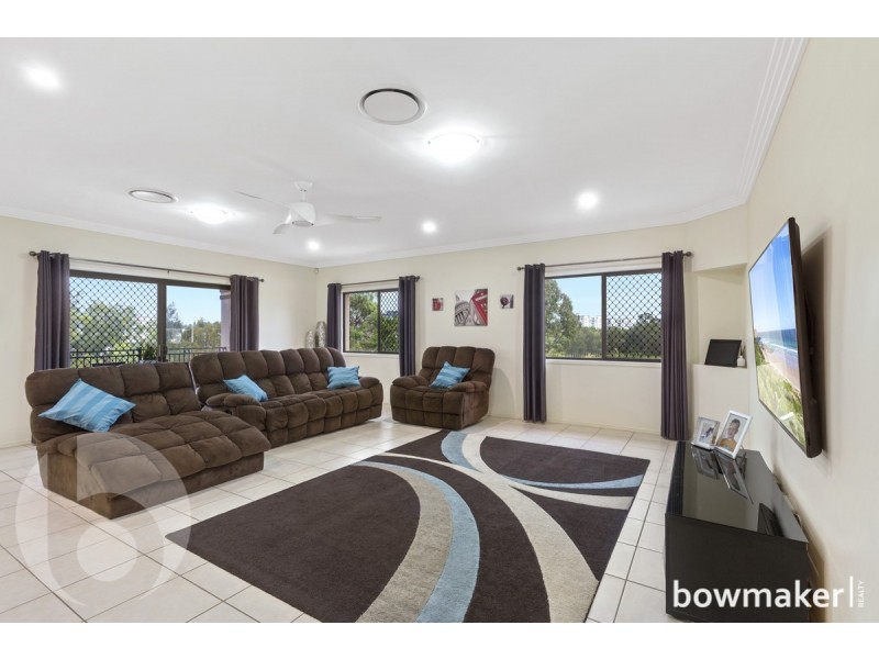22 Lochside Drive, North Lakes QLD 4509