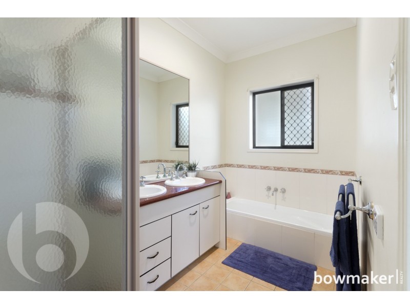 22 Lochside Drive, North Lakes QLD 4509