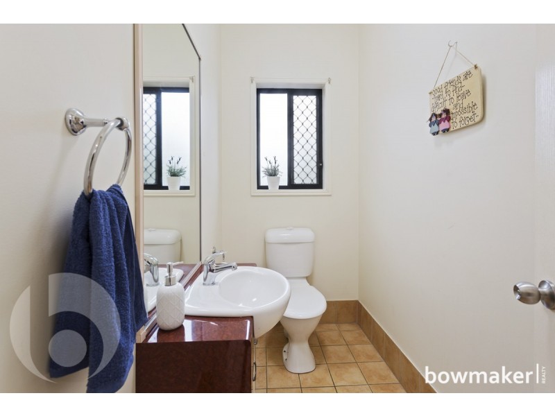 22 Lochside Drive, North Lakes QLD 4509