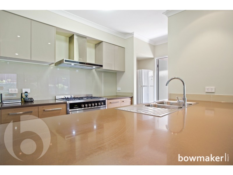10 Thirlmere Street, North Lakes QLD 4509