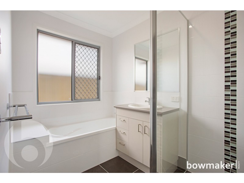 11 Lemongrass Circuit, Griffin QLD 4503