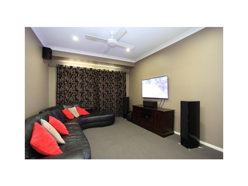 49 Dusky Street, North Lakes QLD 4509