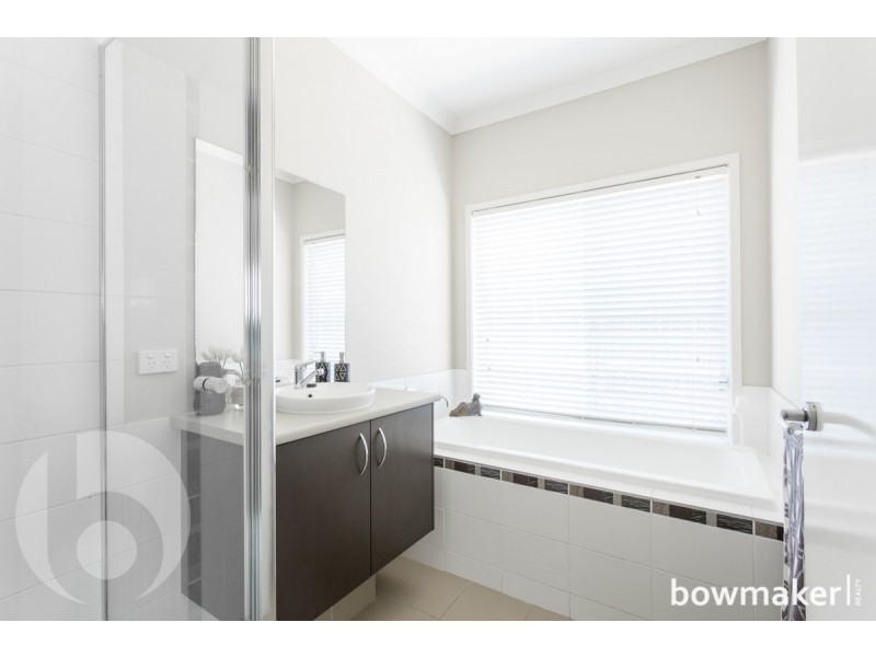 19 Wallaroo Cct, North Lakes QLD 4509