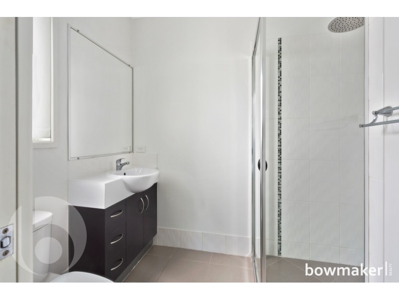 15 Rawlins Crescent, North Lakes QLD 4509