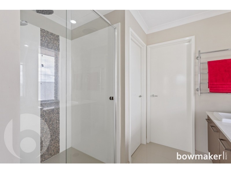 90 Mapleton Drive, North Lakes QLD 4509