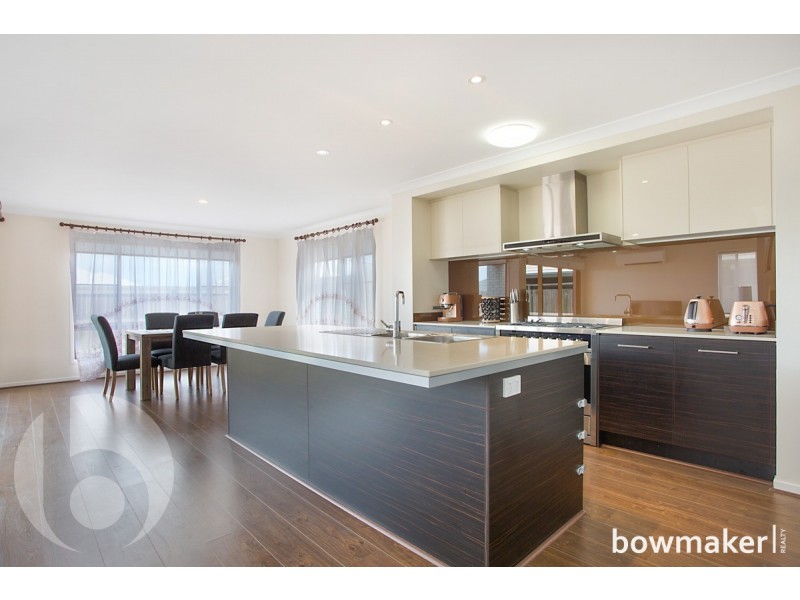 92 Mapleton Drive, North Lakes QLD 4509