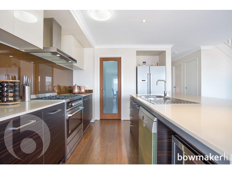 92 Mapleton Drive, North Lakes QLD 4509