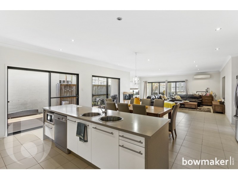 7 Wombat Parade, North Lakes QLD 4509