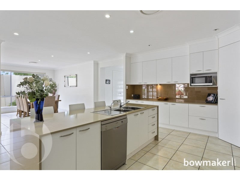 2 Nicklaus Parade, North Lakes QLD 4509