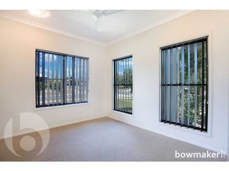 49 Nicklaus Parade, North Lakes QLD 4509