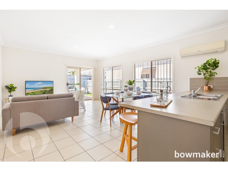 76 Nicklaus Parade, North Lakes QLD 4509