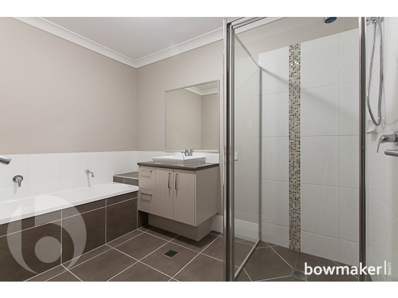 2/14 Crawford Street, Caboolture QLD 4510