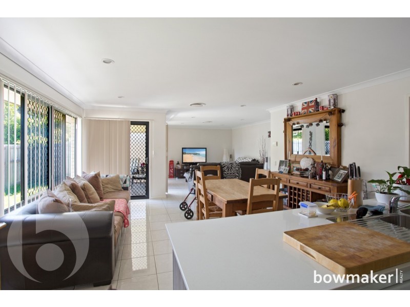 17 Severn Crescent, North Lakes QLD 4509