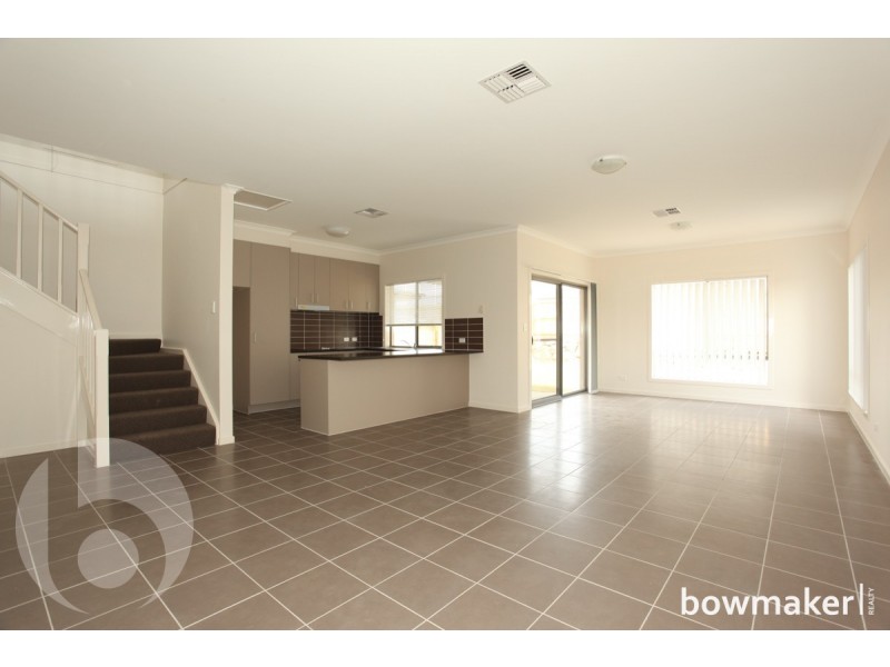 27 Dunes Crescent, North Lakes QLD 4509