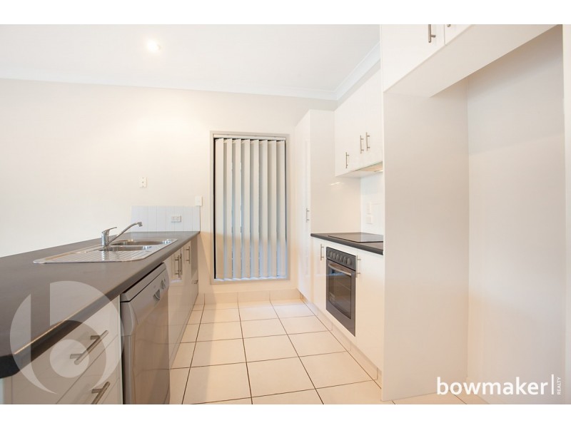 24 Menara Circuit, North Lakes QLD 4509