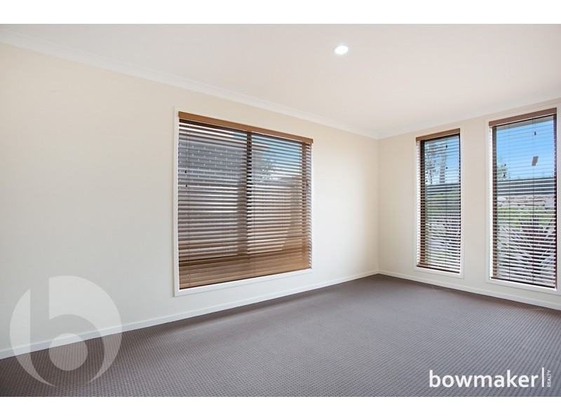 92 Mapleton Drive, North Lakes QLD 4509