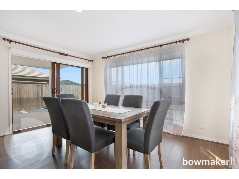 92 Mapleton Drive, North Lakes QLD 4509