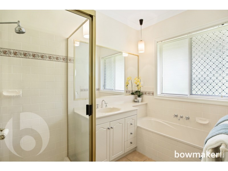 19 Castle Hill Drive, Murrumba Downs QLD 4503