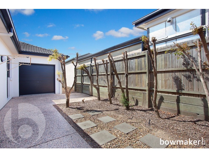 33 Dotterel Crescent, North Lakes QLD 4509
