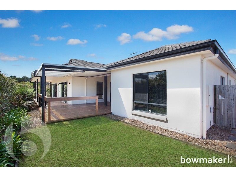 33 Dotterel Crescent, North Lakes QLD 4509