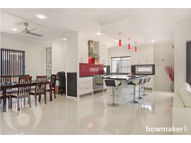 27 Kakadu Court, North Lakes QLD 4509
