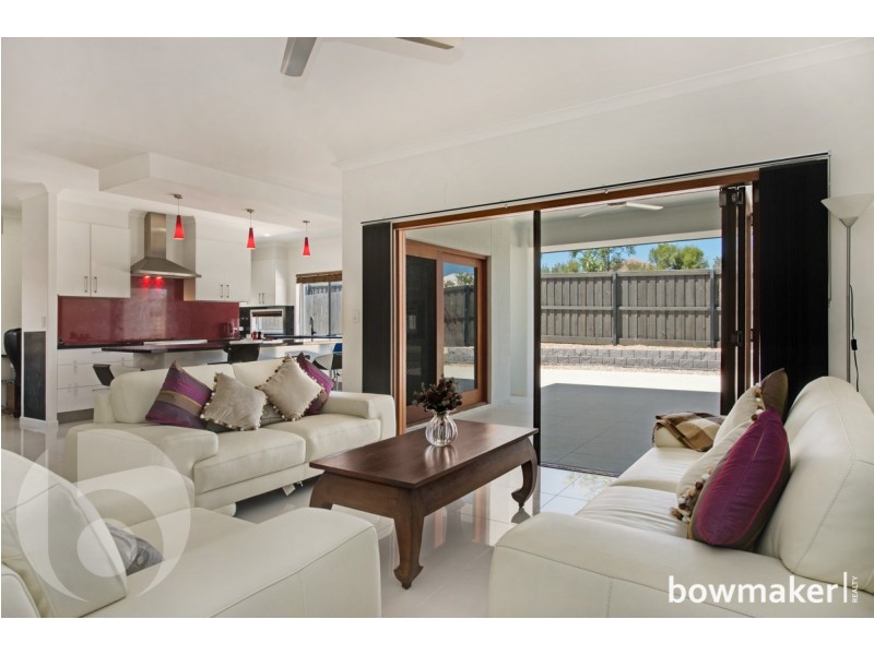 27 Kakadu Court, North Lakes QLD 4509