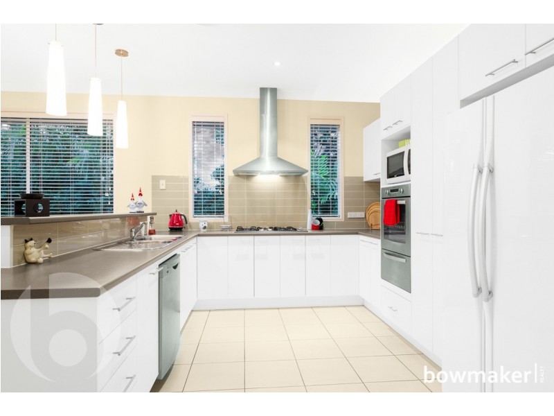 18 Thomson Close, North Lakes QLD 4509