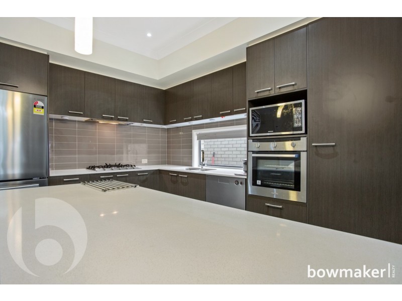 5 Ravensbourne Crescent, North Lakes QLD 4509