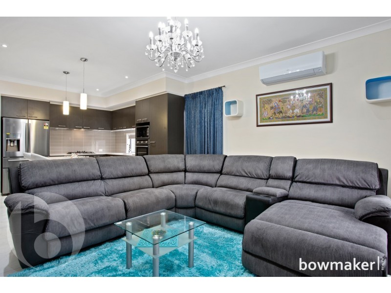 5 Ravensbourne Crescent, North Lakes QLD 4509