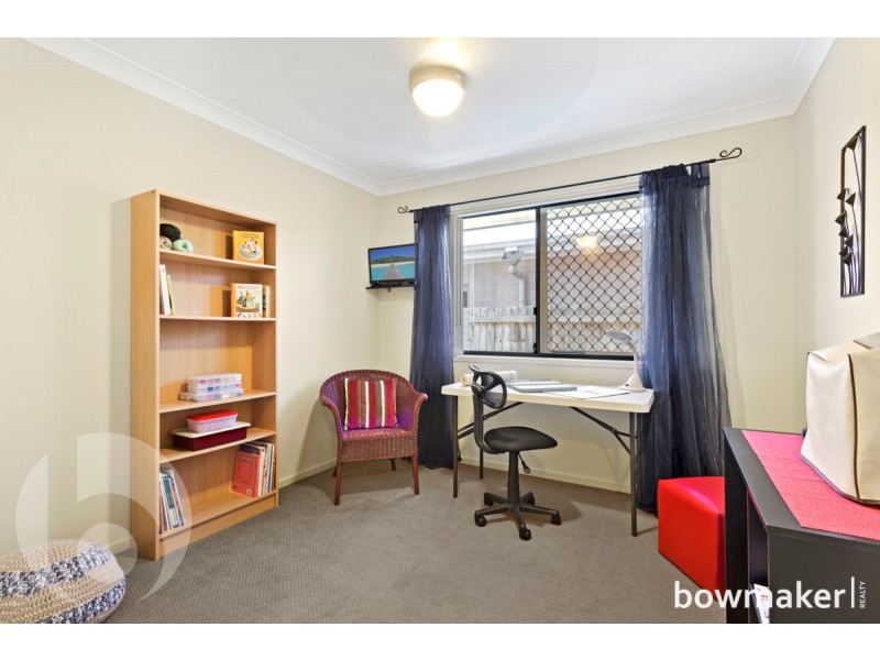 27 Riviera Crescent, North Lakes QLD 4509