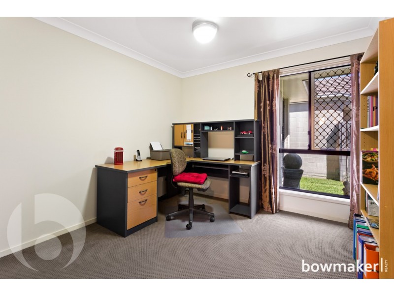 27 Riviera Crescent, North Lakes QLD 4509