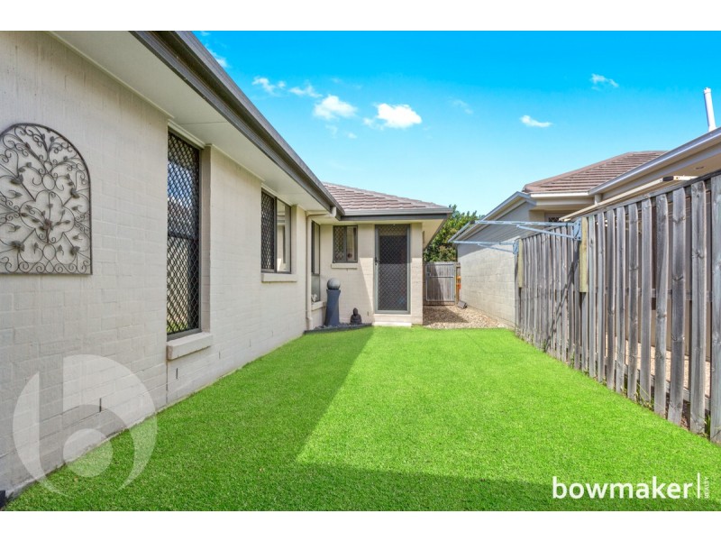 27 Riviera Crescent, North Lakes QLD 4509