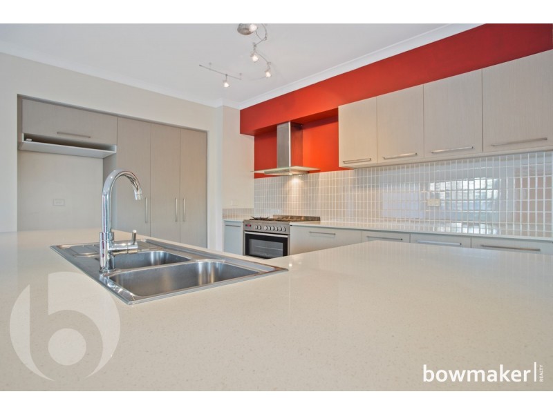 8 Kangaroo Street, North Lakes QLD 4509