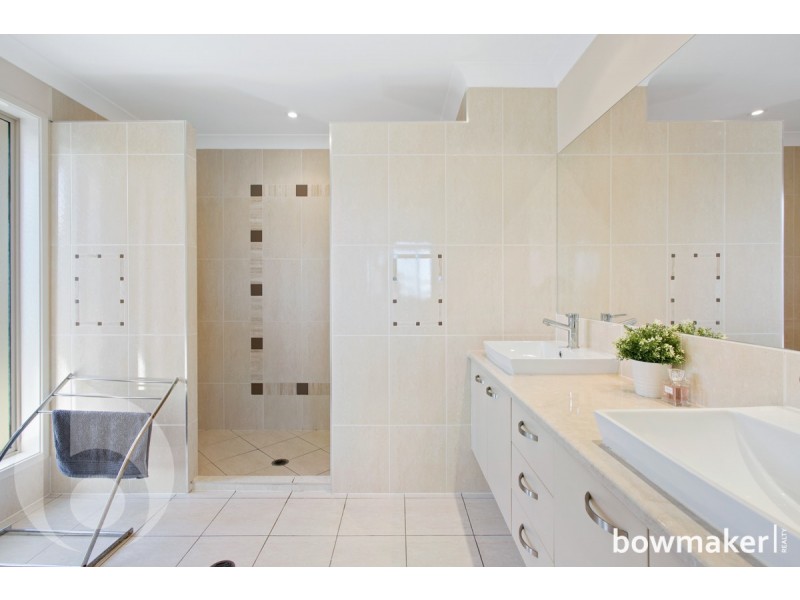 1 Ballesteros Street, North Lakes QLD 4509