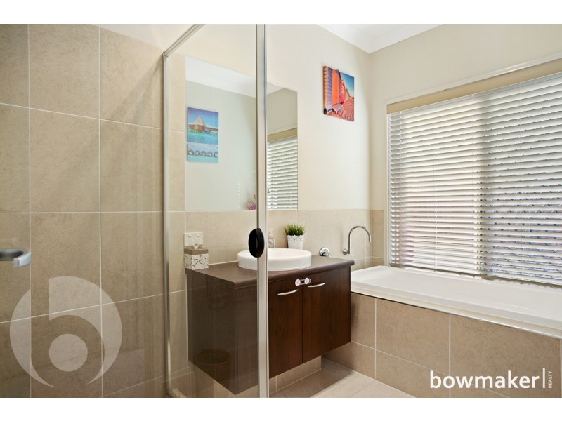 6 Moonie Crescent, North Lakes QLD 4509