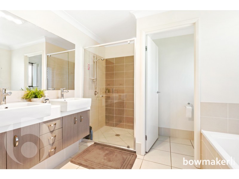 21 Williams Crescent, North Lakes QLD 4509