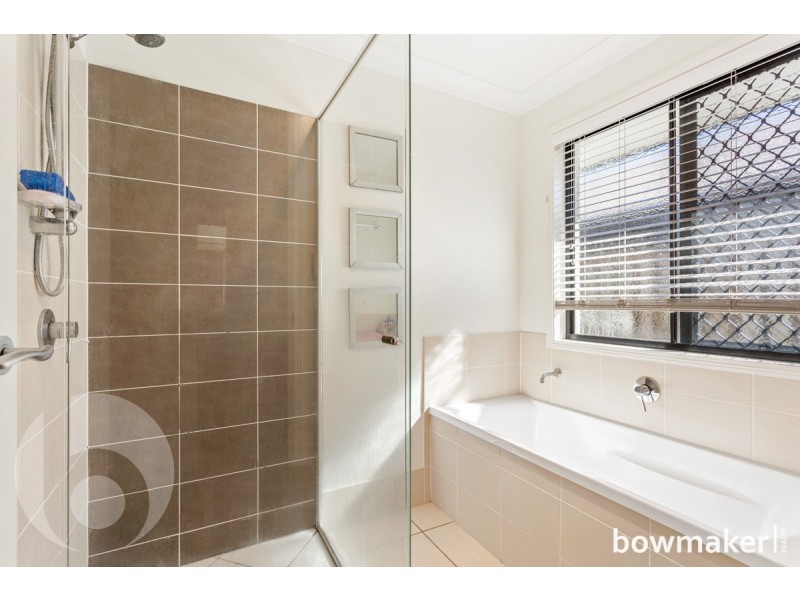 21 Williams Crescent, North Lakes QLD 4509