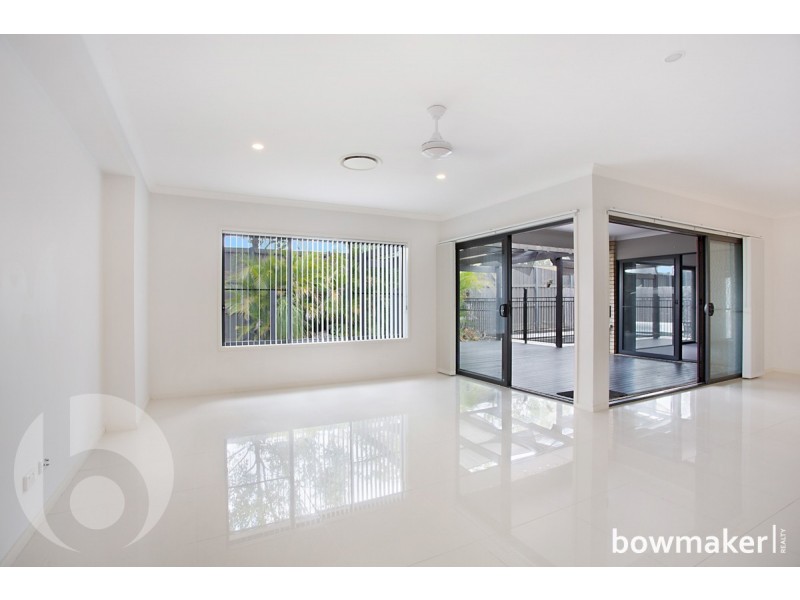 10 Freeman Street, North Lakes QLD 4509