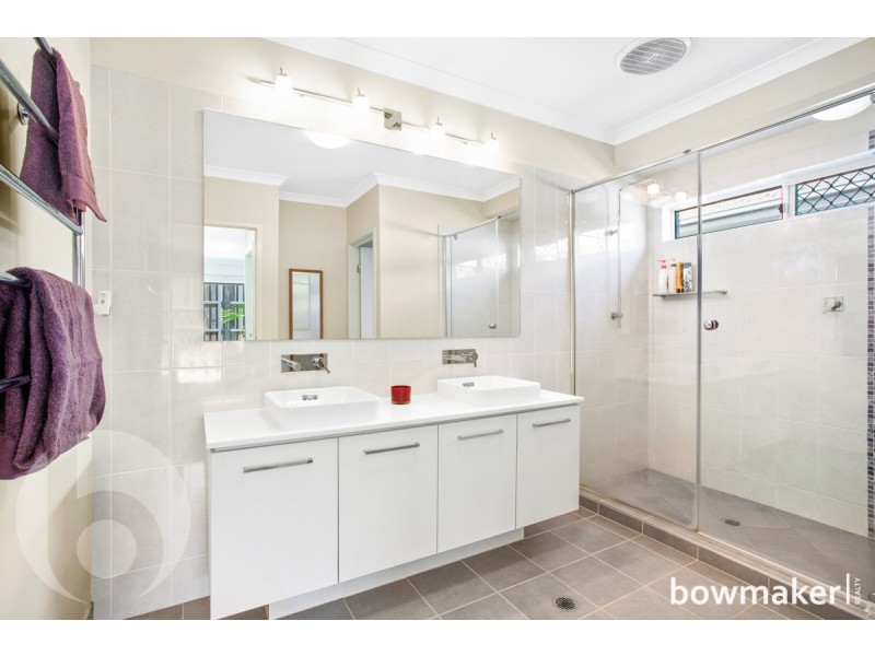 24 Wallis Circuit, North Lakes QLD 4509